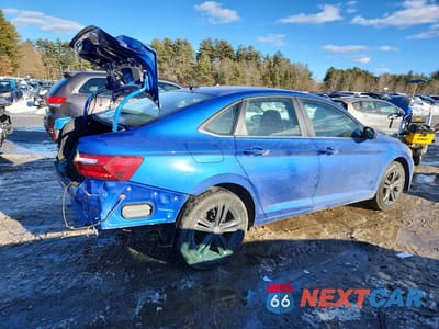 Trzecie zdjęcie samochodu z tyłu: 2024 VOLKSWAGEN JETTA SE VIN:3VW7M7BU5RM014835 - miniatura