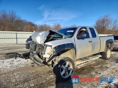 2010 CHEVROLET SILVERADO K1500 1GCSKPE34AZ154433 - główne zdjęcie licytacji z USA - miniatura