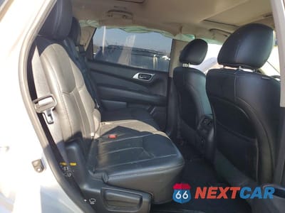 Zdjęcie 11 z 13 samochodu: 2016 NISSAN PATHFINDER SL VIN:5N1AR2MM5GC652572 - miniatura