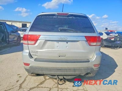 Zdjęcie 6 z 12 samochodu: 2013 JEEP GRAND CHEROKEE LAREDO VIN:1C4RJFAG6DC561052 - miniatura