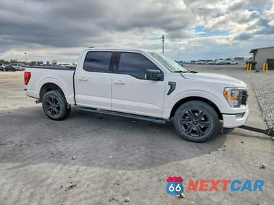 Czwarte zdjęcie samochodu z boku: 2021 FORD F150 SUPERCREW VIN:1FTEW1C84MKD38023 - miniatura