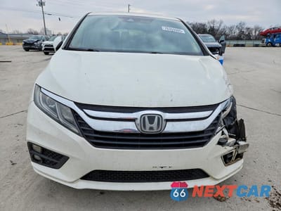 Piąte zdjęcie samochodu w środku: 2019 HONDA ODYSSEY EXL VIN:5FNRL6H71KB010639 - miniatura