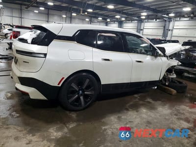Trzecie zdjęcie samochodu z tyłu: 2024 BMW IX XDRIVE50 VIN:WB523CF03RCN49949 - miniatura