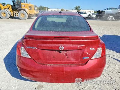 Zdjęcie 6 z 12 samochodu: 2014 NISSAN VERSA S VIN:3N1CN7AP9EL827379 - miniatura