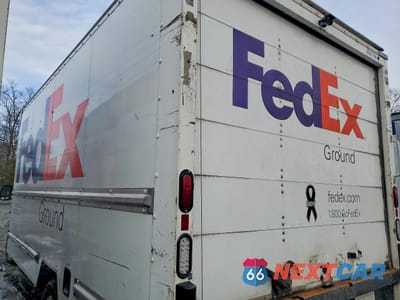 Drugie zdjęcie samochodu z przodu: 2015 FORD E350 BOX TRUCK VIN:1FDWE3FS0FDA24561 - miniatura