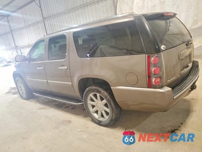 Drugie zdjęcie samochodu z przodu: 2013 GMC YUKON XL DENALI VIN:1GKS1MEF9DR280307 - miniatura