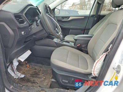 Zdjęcie 7 z 13 samochodu: 2022 FORD ESCAPE SE VIN:1FMCU9G65NUA61467 - miniatura