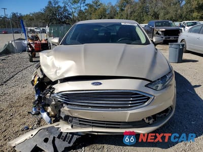 Piąte zdjęcie samochodu w środku: 2017 FORD FUSION SE VIN:3FA6P0H72HR200371 - miniatura