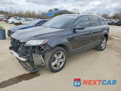 2015 AUDI Q7 PREMIUM PLUS WA1LGAFE0FD015062 - główne zdjęcie licytacji z USA - miniatura