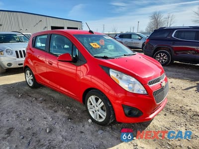 Czwarte zdjęcie samochodu z boku: 2015 CHEVROLET SPARK 1LT VIN:KL8CD6S91FC735635 - miniatura