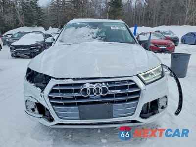 Piąte zdjęcie samochodu w środku: 2019 AUDI Q5 PRESTIGE VIN:WA1CNAFY3K2140918 - miniatura
