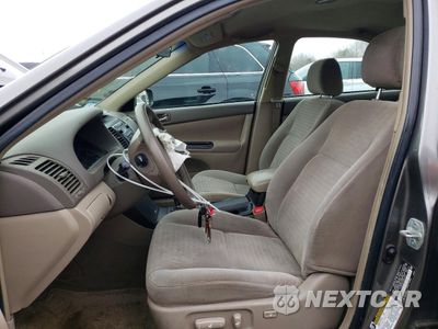 Zdjęcie 7 z 12 samochodu: 2005 TOYOTA CAMRY LE VIN:4T1BE32K45U634949 - miniatura