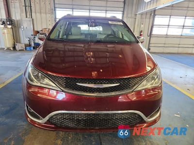 Piąte zdjęcie samochodu w środku: 2018 CHRYSLER PACIFICA LIMITED VIN:2C4RC1GG3JR226869 - miniatura