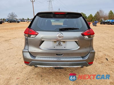 Zdjęcie 6 z 13 samochodu: 2018 NISSAN ROGUE S VIN:KNMAT2MT2JP557433 - miniatura