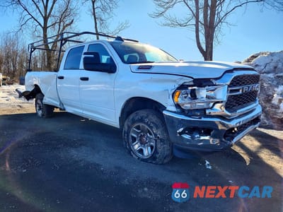 Czwarte zdjęcie samochodu z boku: 2024 RAM 2500 TRADESMAN VIN:3C6UR5HJ3RG124698 - miniatura