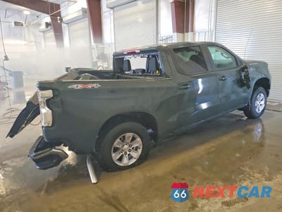 Trzecie zdjęcie samochodu z tyłu: 2026 CHEVROLET SILVERADO K1500 LT VIN:1GCUKDED1TZ257828 - miniatura