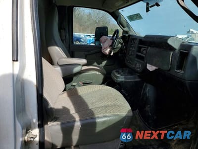 Zdjęcie 10 z 12 samochodu: 2019 CHEVROLET EXPRESS G3500 VIN:1HA3GTCG7KN011985 - miniatura