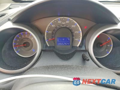 Zdjęcie 9 z 12 samochodu: 2013 HONDA FIT VIN:JHMGE8H34DC074375 - miniatura