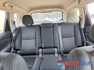 Zdjęcie 10 z 13 samochodu: 2018 NISSAN ROGUE S VIN:KNMAT2MT2JP557433 - miniatura