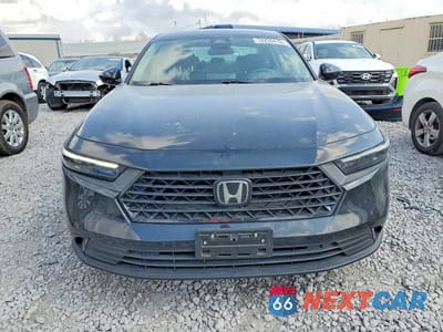 Piąte zdjęcie samochodu w środku: 2023 HONDA ACCORD EX VIN:1HGCY1F38PA046646 - miniatura