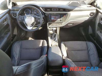 Zdjęcie 8 z 12 samochodu: 2018 TOYOTA COROLLA L VIN:5YFBURHE7JP792561 - miniatura