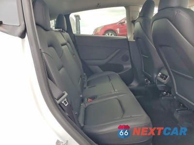 Zdjęcie 10 z 12 samochodu: 2025 TESLA MODEL Y VIN:7SAYGDED0SF276431 - miniatura