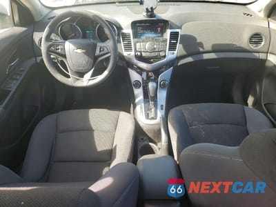 Zdjęcie 8 z 12 samochodu: 2016 CHEVROLET CRUZE LIMITED LT VIN:1G1PE5SB0G7160627 - miniatura
