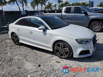 Czwarte zdjęcie samochodu z boku: 2018 AUDI A3 PREMIUM PLUS VIN:WAUGUGFF5J1035861 - miniatura