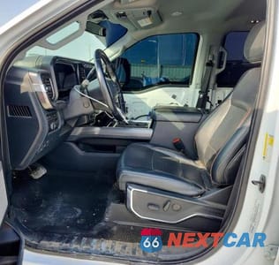 Zdjęcie 7 z 13 samochodu: 2023 FORD F350 SUPER DUTY VIN:1FT8W3DT6PEE01542 - miniatura