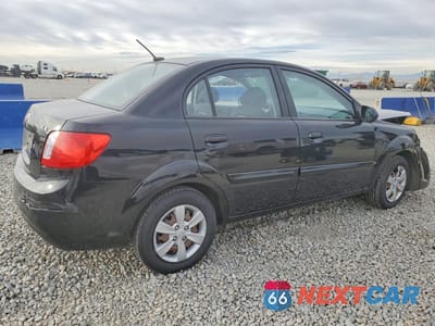 Trzecie zdjęcie samochodu z tyłu: 2010 KIA RIO LX VIN:KNADH4A34A6613356 - miniatura