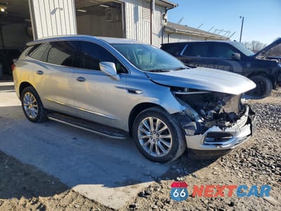 Czwarte zdjęcie samochodu z boku: 2021 BUICK ENCLAVE ESSENCE VIN:5GAEVAKW9MJ130908 - miniatura