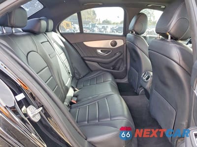 Zdjęcie 10 z 12 samochodu: 2019 MERCEDES-BENZ C 300 VIN:55SWF8DB0KU305830 - miniatura