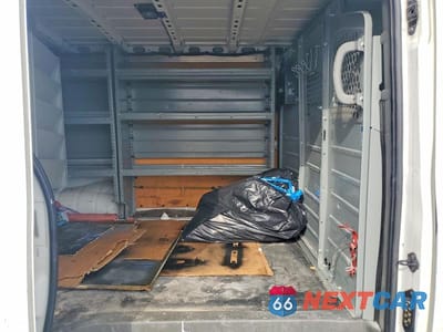 Zdjęcie 11 z 12 samochodu: 2018 NISSAN NV2500 UTILITY / SERVICE VAN VIN:1N6AF0KY9JN813425 - miniatura
