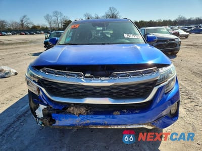 Piąte zdjęcie samochodu w środku: 2021 KIA SELTOS SX VIN:KNDETCA27M7189872 - miniatura