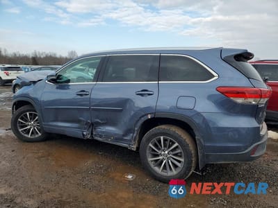 Drugie zdjęcie samochodu z przodu: 2017 TOYOTA HIGHLANDER XLE VIN:5TDJZRFH0HS360535 - miniatura