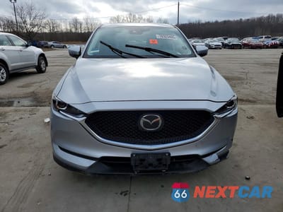 Piąte zdjęcie samochodu w środku: 2020 MAZDA CX-5 TOURING VIN:JM3KFBCMXL0724047 - miniatura