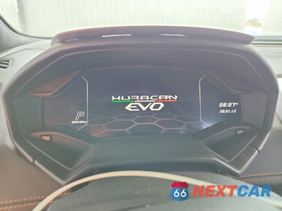 Zdjęcie 9 z 12 samochodu: 2020 LAMBORGHINI HURACAN EVO VIN:ZHWUT4ZF6LLA13825 - miniatura