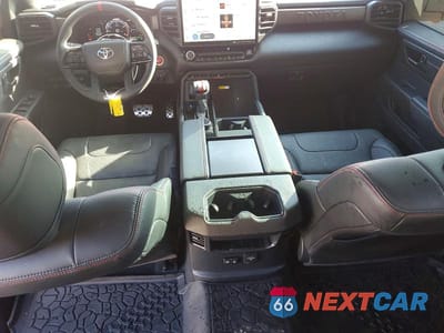 Zdjęcie 8 z 13 samochodu: 2022 TOYOTA TUNDRA CREWMAX LIMITED VIN:5TFPC5DB4NX013203 - miniatura