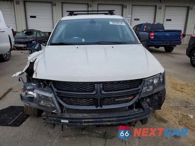 Piąte zdjęcie samochodu w środku: 2020 DODGE JOURNEY SE VIN:3C4PDCAB3LT273042 - miniatura