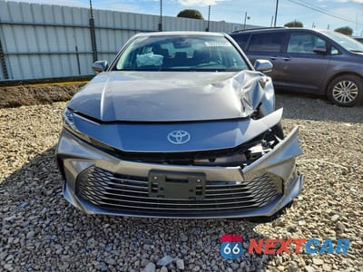 Piąte zdjęcie samochodu w środku: 2025 TOYOTA CAMRY XLE VIN:4T1DAACK1SU582313 - miniatura