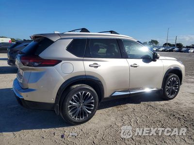 Trzecie zdjęcie samochodu z tyłu: 2026 NISSAN ROGUE PLATINUM VIN:JN8BT3DD7TW296462 - miniatura