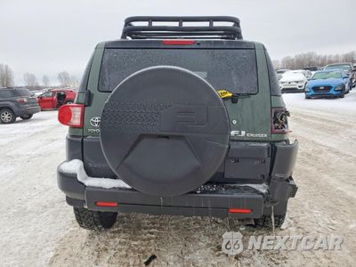 Zdjęcie 6 z 13 samochodu: 2011 TOYOTA FJ CRUISER VIN:JTEBU4BF1BK105445 - miniatura
