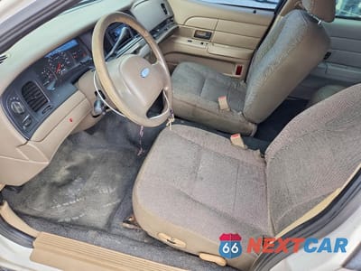 Zdjęcie 7 z 13 samochodu: 2003 FORD CROWN VICTORIA POLICE INTERCEPTOR VIN:2FAFP71WX3X174574 - miniatura