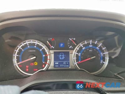 Zdjęcie 9 z 11 samochodu: 2019 TOYOTA 4RUNNER VIN:JTEBU5JR5K5641332 - miniatura