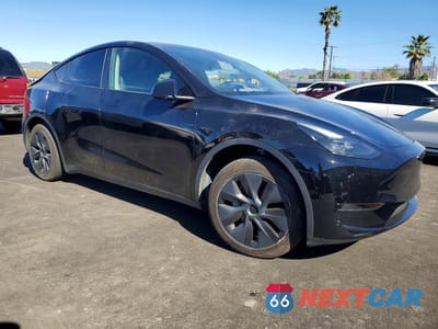 Czwarte zdjęcie samochodu z boku: 2024 TESLA MODEL Y VIN:7SAYGDED2RF118926 - miniatura