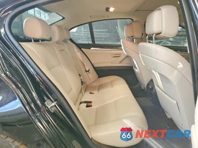 Zdjęcie 10 z 11 samochodu: 2013 BMW 528 XI VIN:WBAXH5C50DDW14022 - miniatura