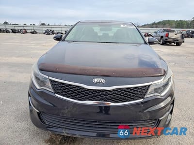 Piąte zdjęcie samochodu w środku: 2018 KIA OPTIMA LX VIN:5XXGT4L36JG268747 - miniatura