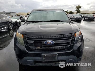 Piąte zdjęcie samochodu w środku: 2015 FORD EXPLORER POLICE INTERCEPTOR VIN:1FM5K8AR7FGA21449 - miniatura