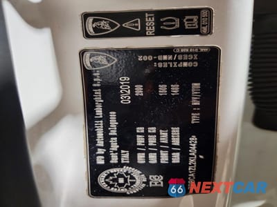 Zdjęcie 13 z 13 samochodu: 2019 LAMBORGHINI URUS VIN:ZPBCA1ZL2KLA04428 - miniatura