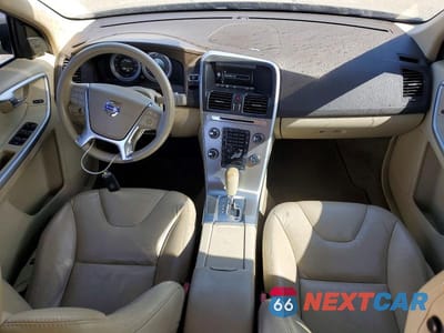 Zdjęcie 8 z 11 samochodu: 2011 VOLVO XC60 3.2 VIN:YV4940DL2B2210488 - miniatura